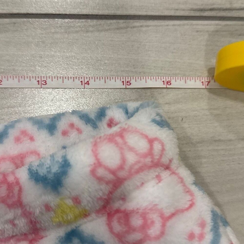 NWOT Sanrio Hello Kitty spring Easter themed fuzzy pajama shorts size large - Picture 4 of 6